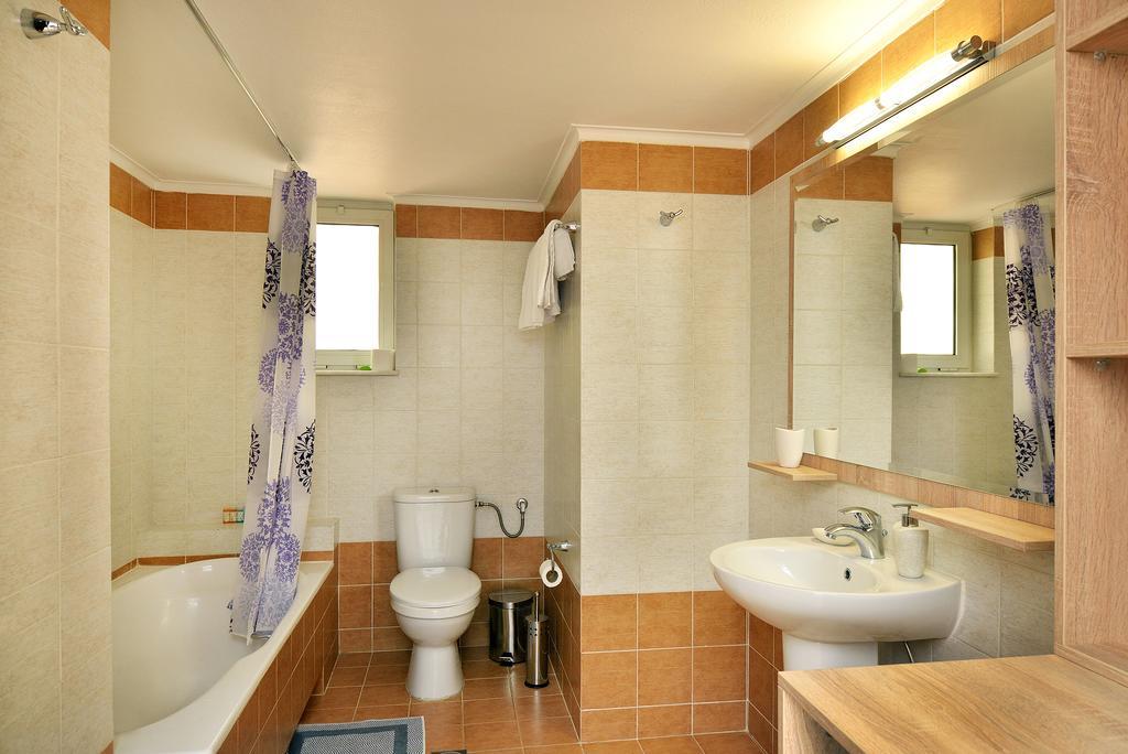 Iokasti Homes Kato Galatas Exterior photo